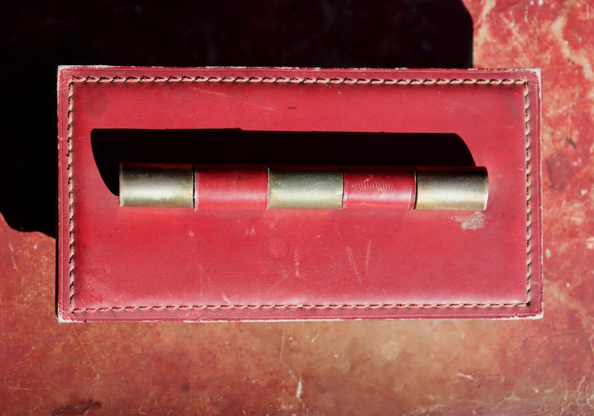 "important Red Leather And Brass Desk Set"-photo-4