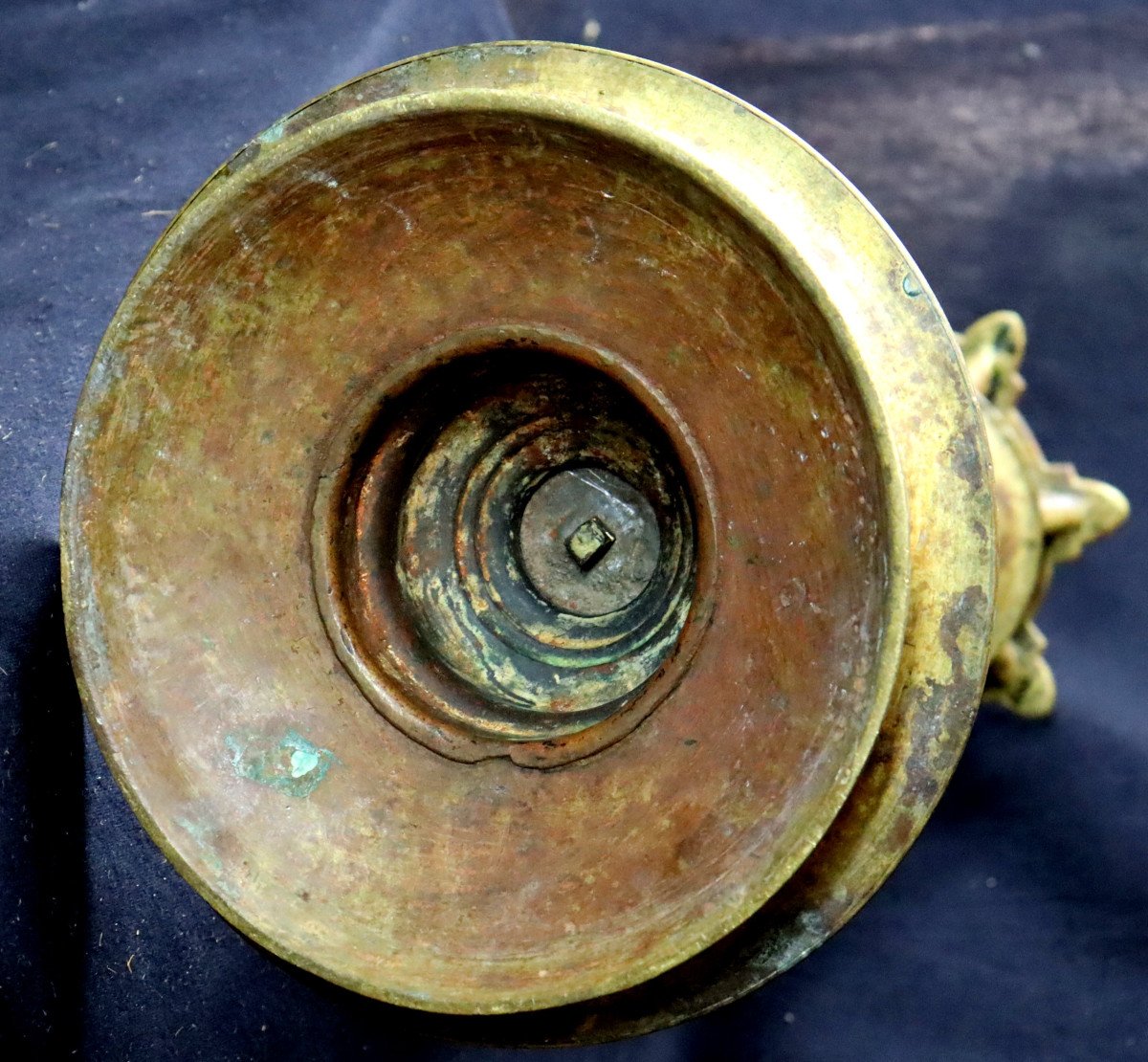 Large Oil Lamp With Seven Nozzles In Gold Bronze Kerala-photo-5