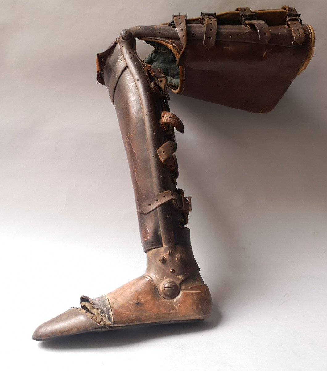 Leg Prosthesis With Wooden Foot