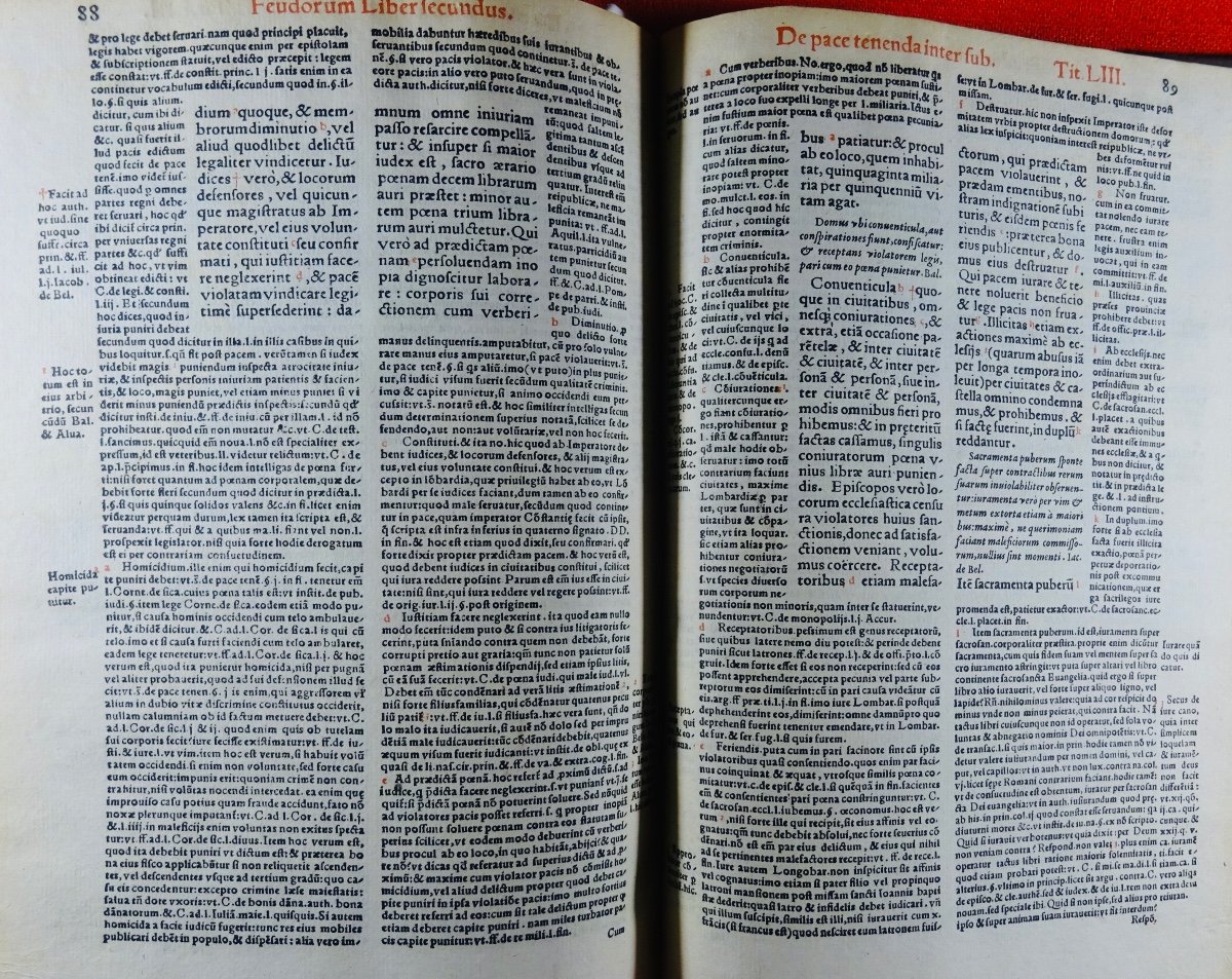 Justinien - Novellas Constitutiones. 16th Century Law Book, Printed In Lyon In 1551.-photo-4