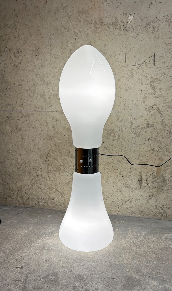 Lipstick Floor Lamp By Carlo Nason