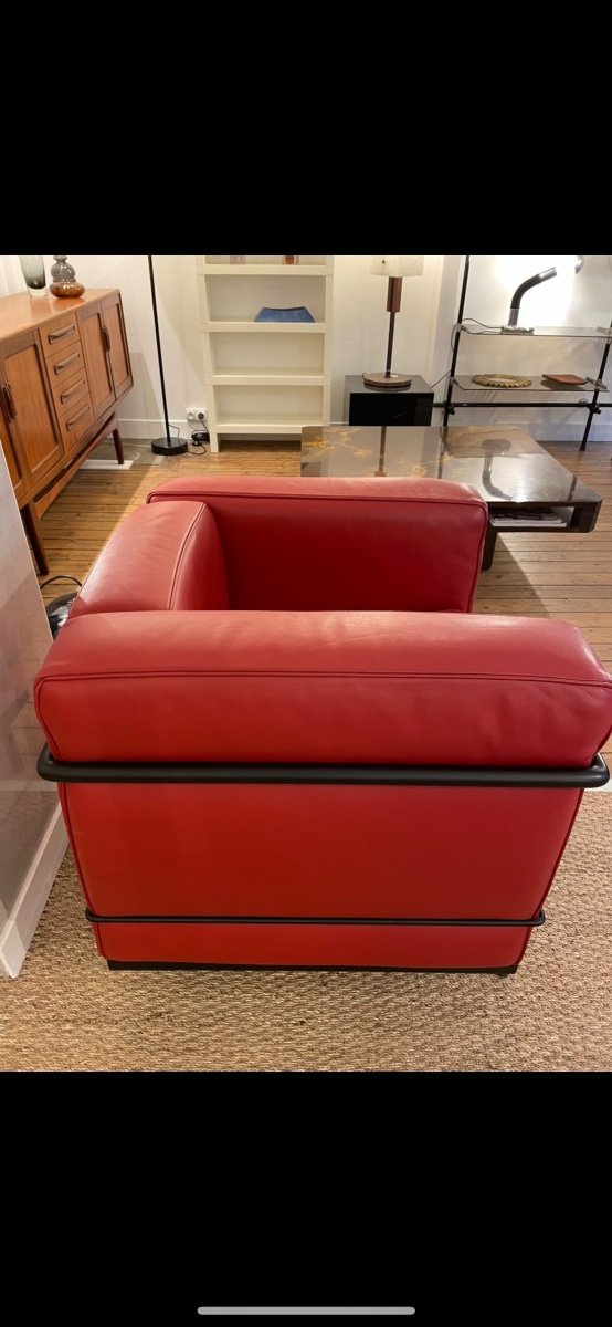 Lc2 Armchair In Red Leather By Le Corbusier, Cassina Edition-photo-2