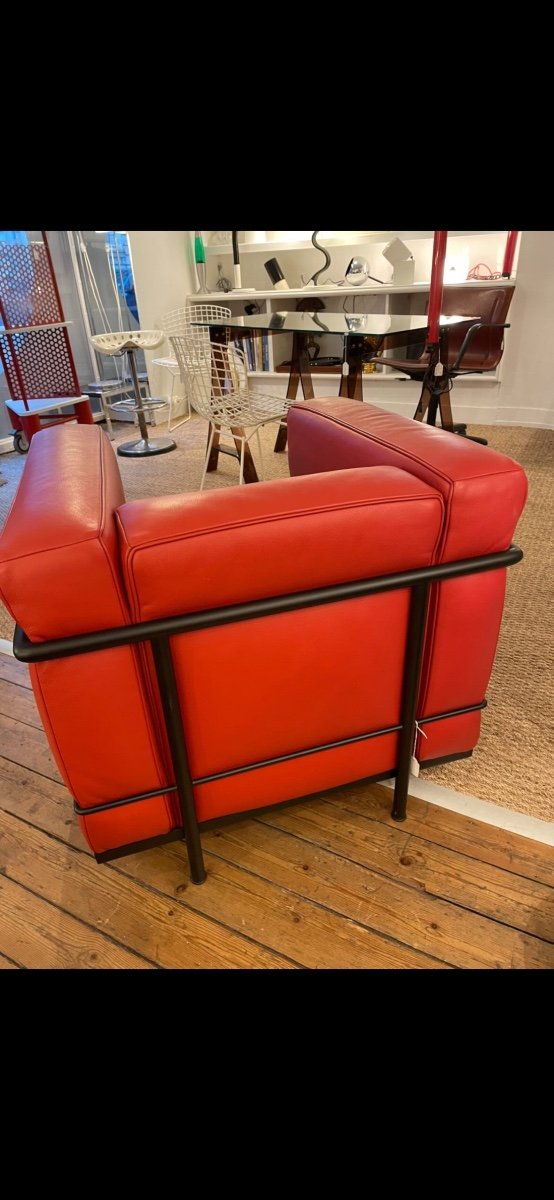 Lc2 Armchair In Red Leather By Le Corbusier, Cassina Edition-photo-3