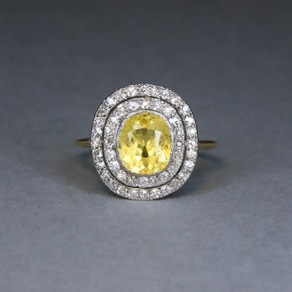 Antique Ring In Gold, Platinum, Yellow Sapphire And Diamonds-photo-2