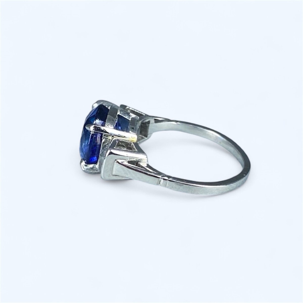 Art Deco Ring In Platinum, Sapphire And Diamonds-photo-2