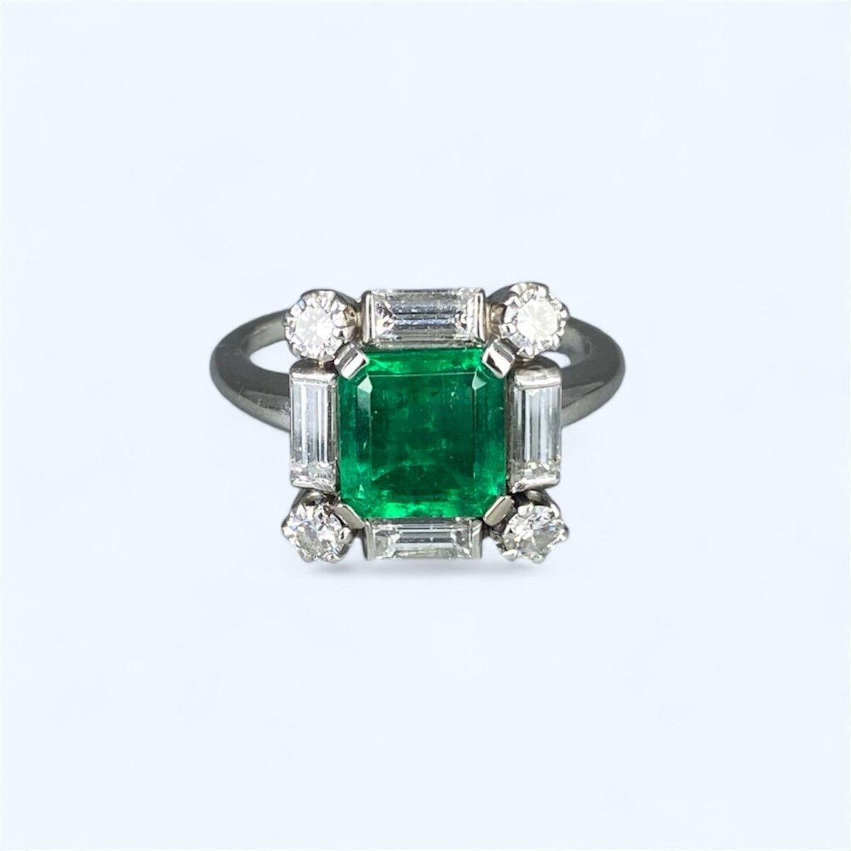 Vintage Platinum, Emerald And Diamond Ring-photo-2