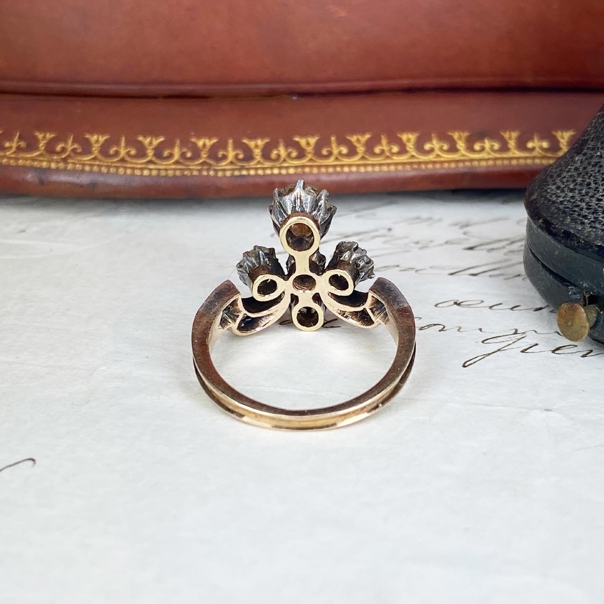 Antique "duchess" Ring In Gold, Silver And Diamonds-photo-4