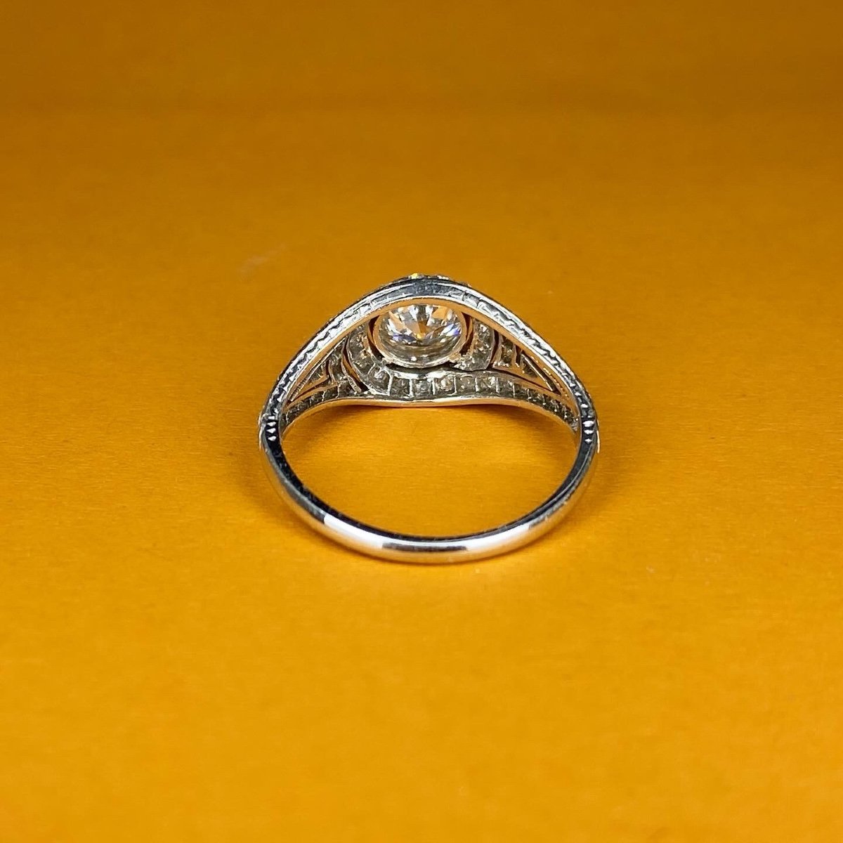 Art Deco Platinum And Diamond Ring-photo-3