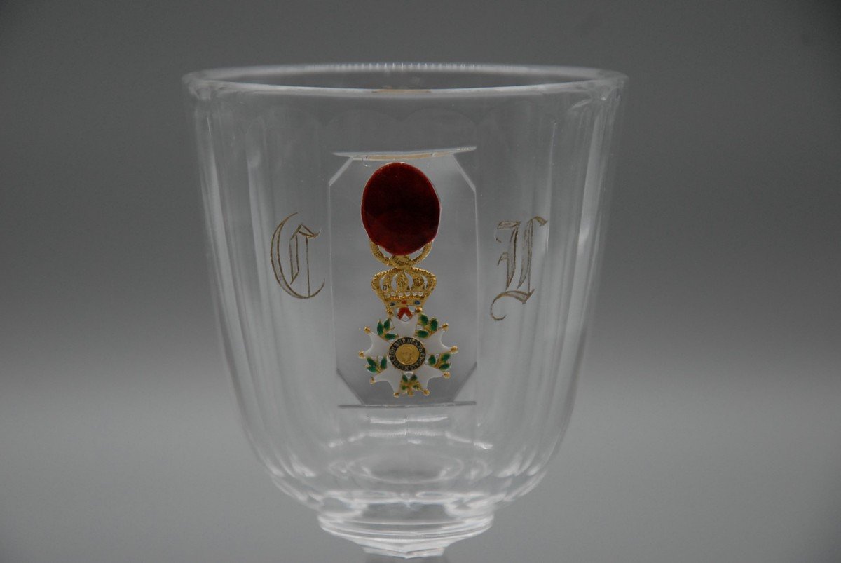 Crystal Stemmed Glass With The Officer's Cross Of The Imperial Order Of The Legion Of Honor 19th-photo-2