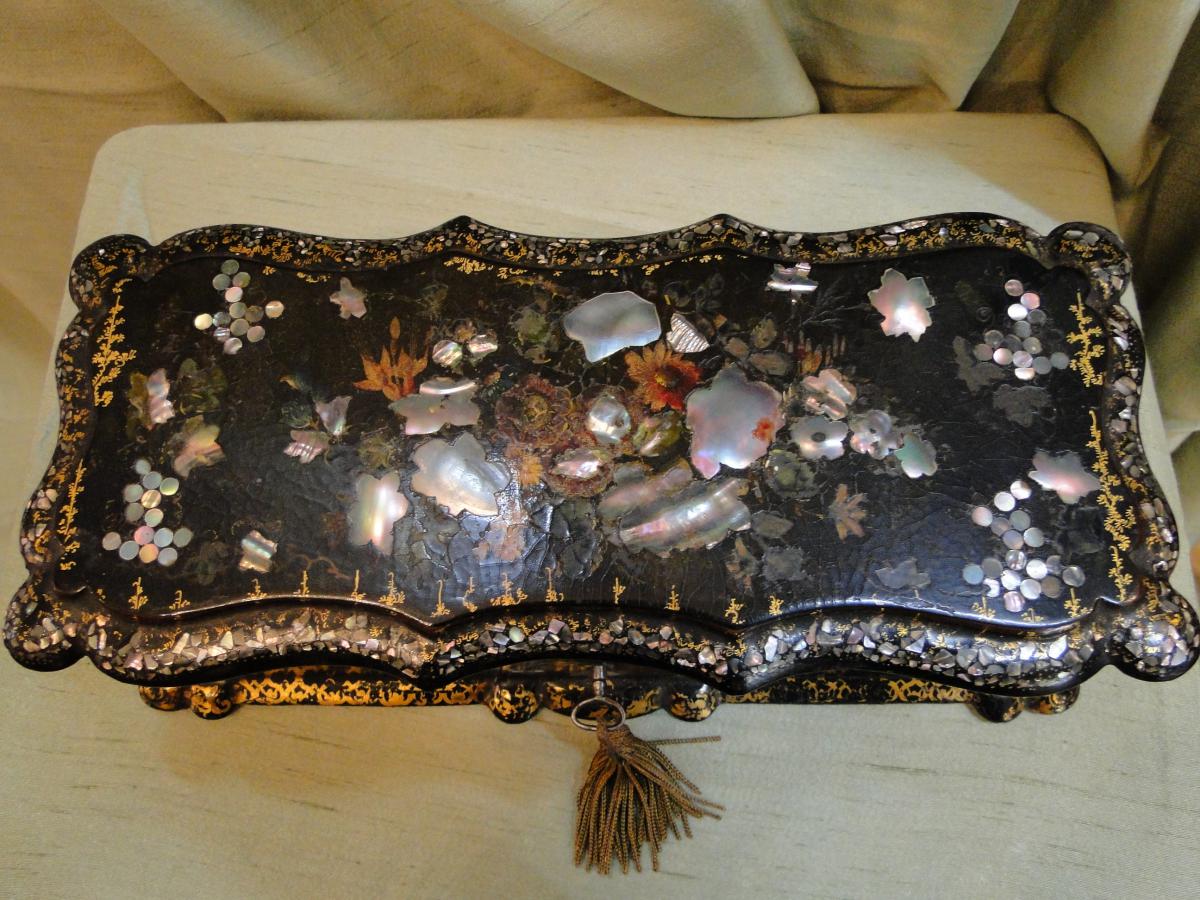 A Box Gloves Paper Mache And  Mother Of Pearl Napoleon III-photo-2