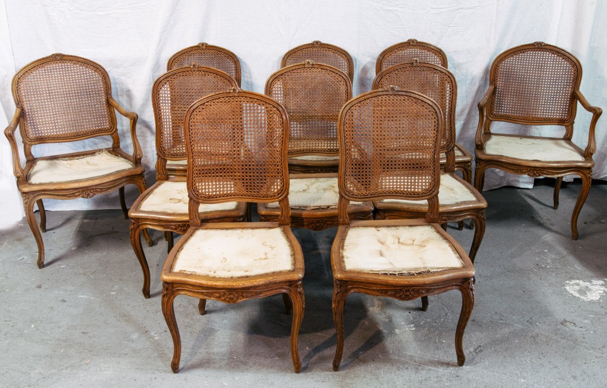 Ensemble De Fauteuils Et Chaises De Style Louis XV