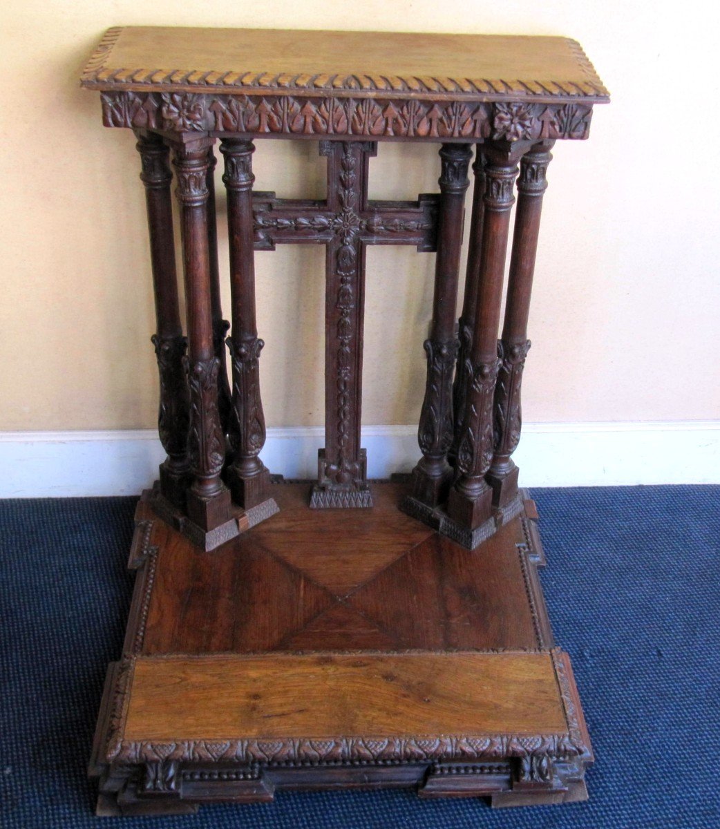 Renaissance Style Prie-dieu In Carved Oak, Napoleon III Period.