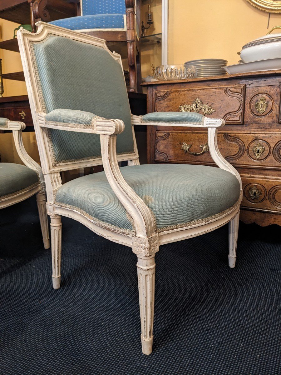 Paire De Fauteuils d'époque Louis XVI à Dossier Plat En Bois Peint .-photo-3