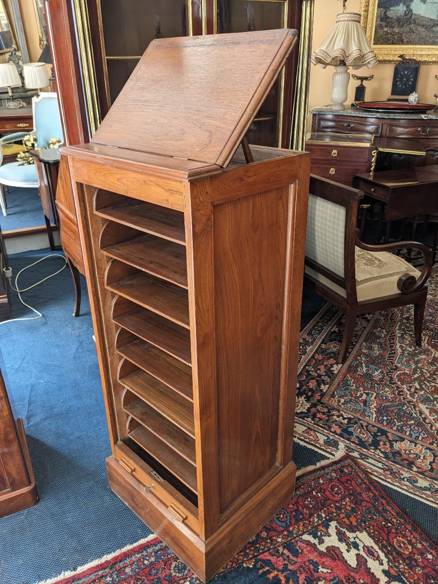 Curtain File Forming Natural Wood Lectern Early 20th Century.