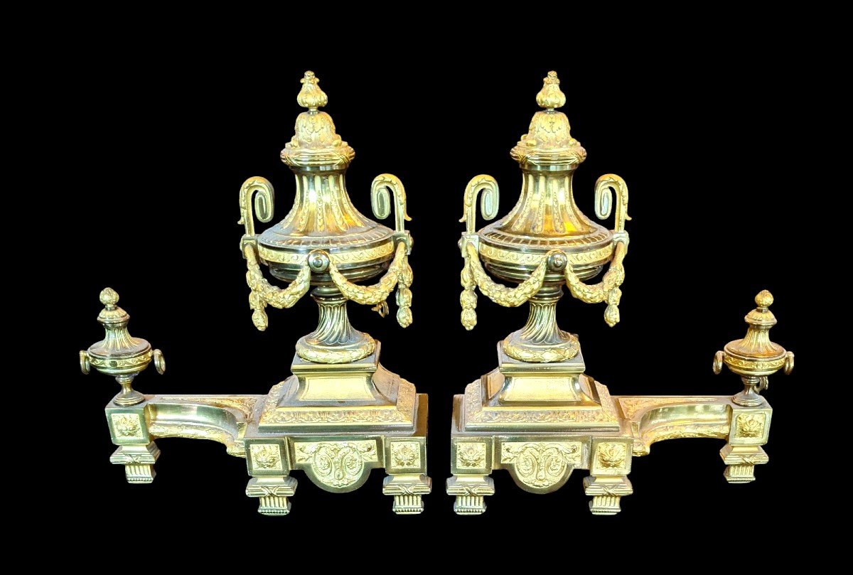 Paire De Chenets En Bronze Doré De Style Louis XVI d'époque Napoléon III.