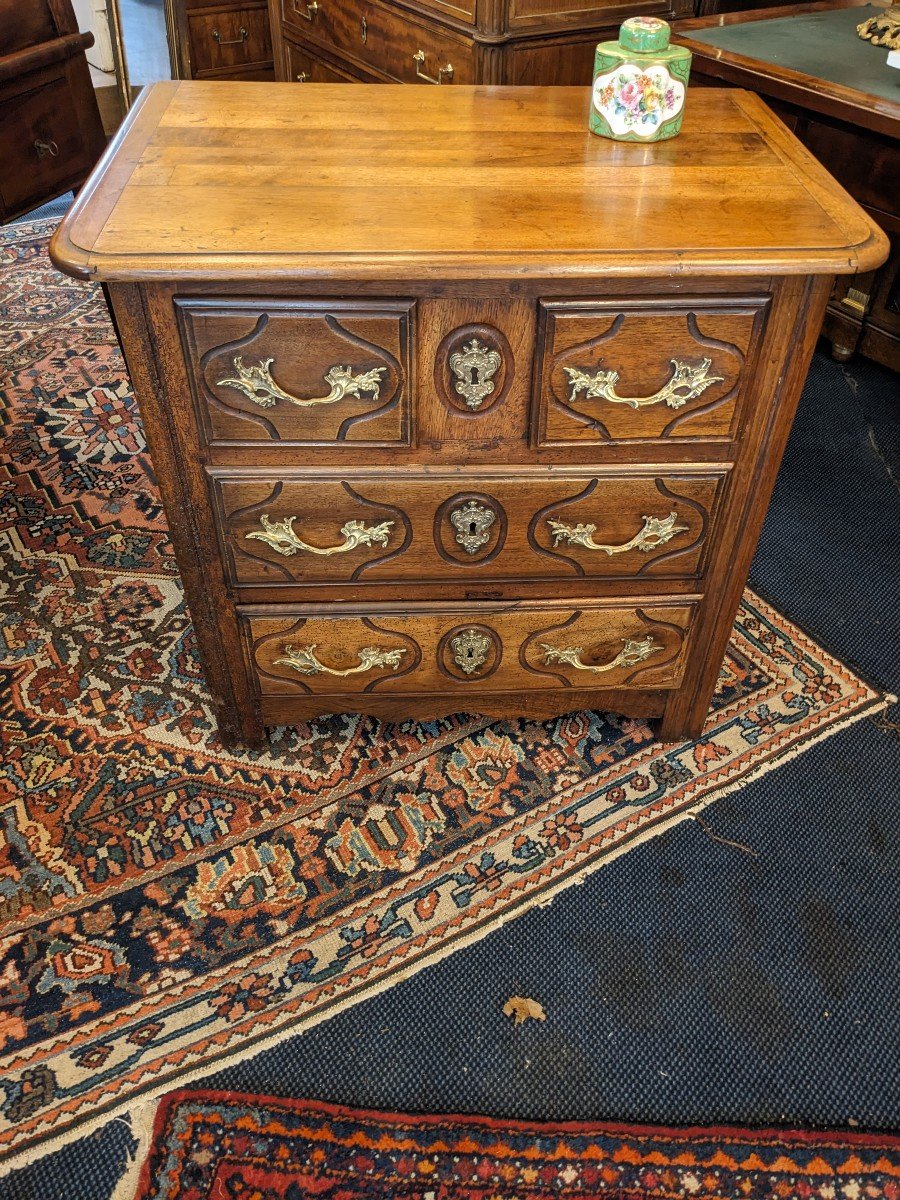 Small Louis XIV Period Chest Of Drawers In Walnut From Ile De France.-photo-4