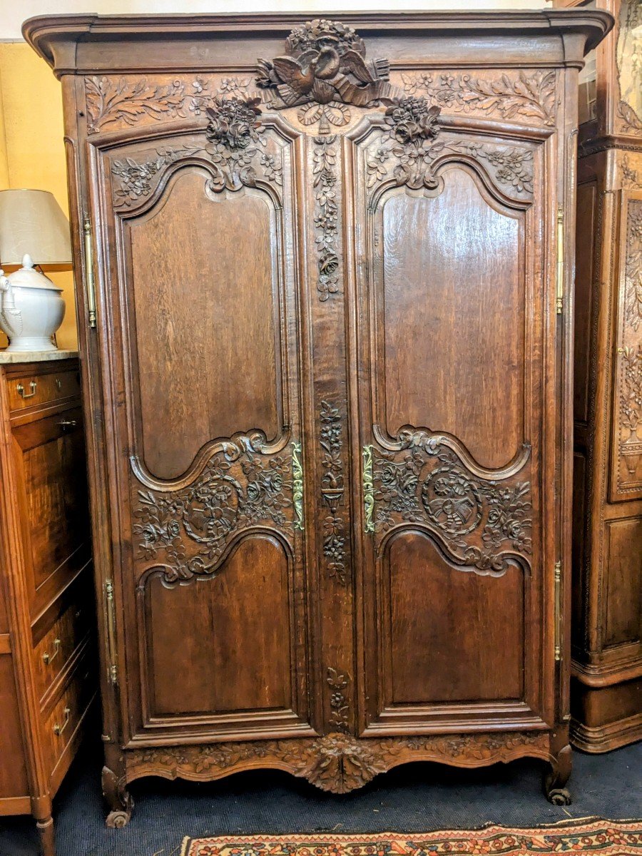 Norman Wardrobe Called "wedding" From The Pays De Caux In 18th Century Oak.