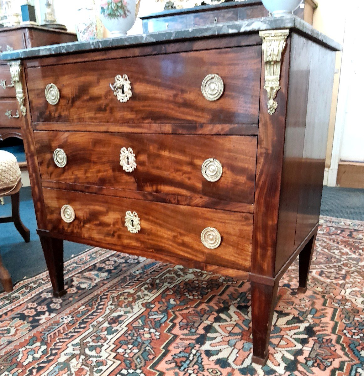 Petite Commode De Style Louis XVI En Acajou XIXème .-photo-4