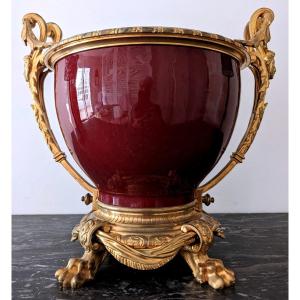 Cache-pot En Bronze Doré Et Porcelaine "sang De Boeuf" d'époque Napoléon III.