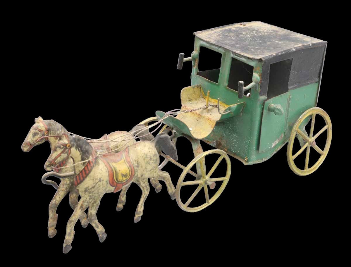 Horse-drawn Carriage 1890 / Old Toy