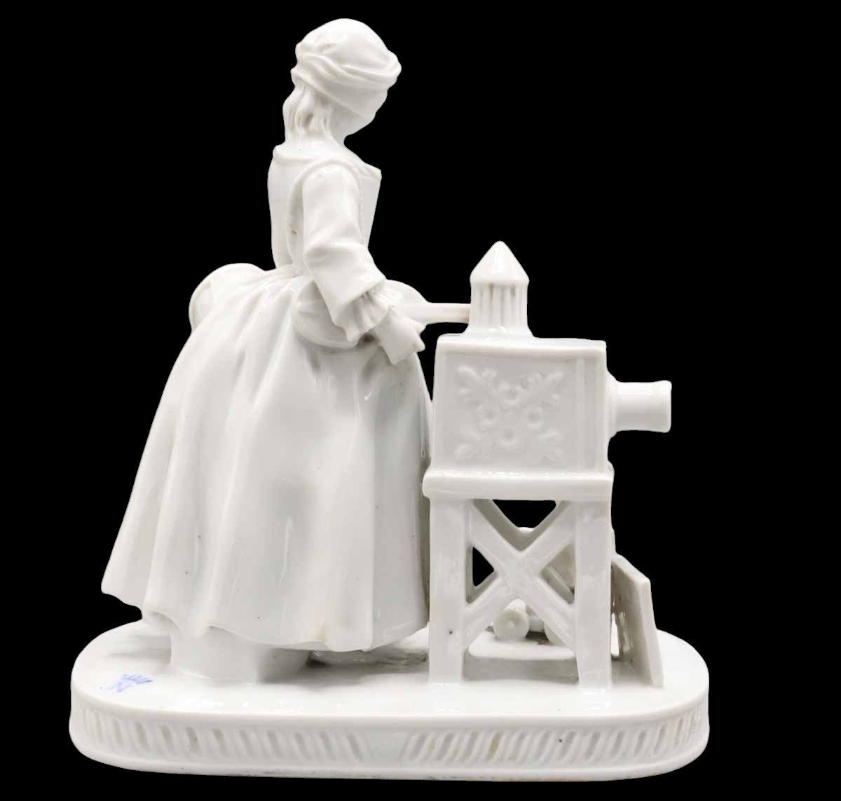 The Girl At The Mill Porcelain 1860-photo-3