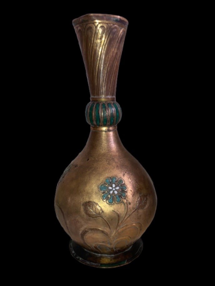 A Tombak Vase Ottomane émaillé Du XVIII Siecle