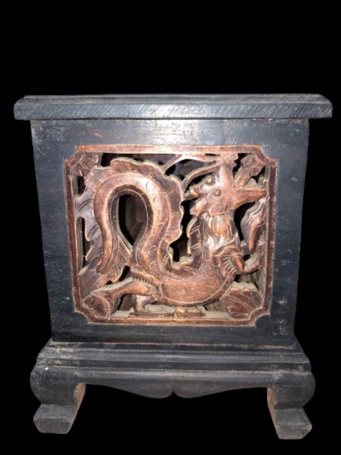 A Nice Japanese Table Box In Wood Dragon Theme -photo-3