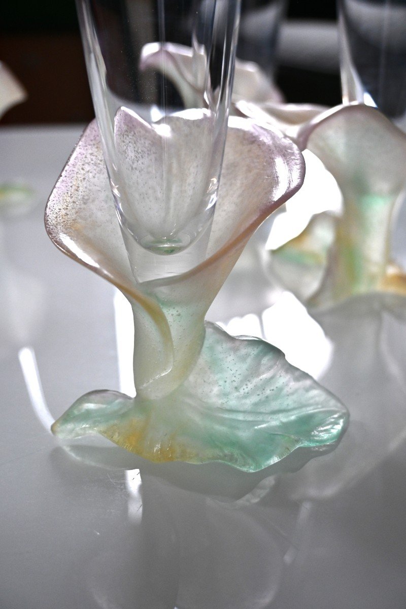 Lot De 6 coupes à champagne aux pieds à décor floral, en cristal de Daum-photo-1