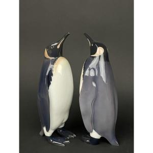 Armand Petersen (891-1969), Deux Pingouins En Porcelaine, Manufacture Bing & Grondahl