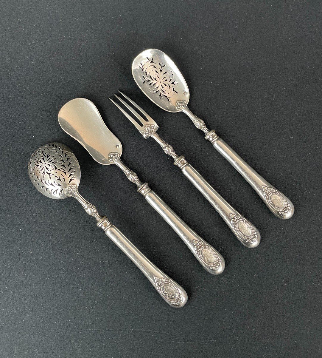 Plain And Encrypted Sweets Or Hors d'Oeuvre Service In Sterling Silver And Filled