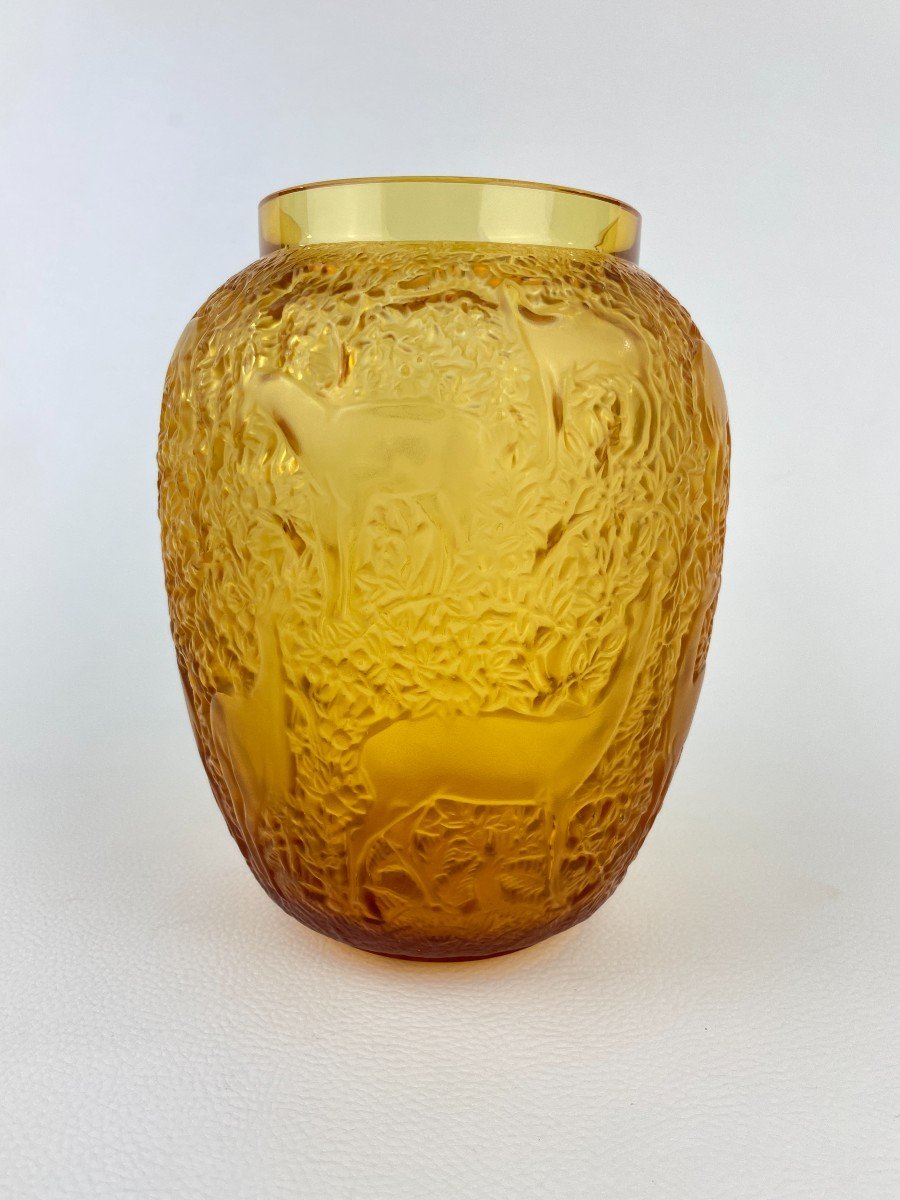Vase « Biches » En Cristal Par Lalique – Ambre
