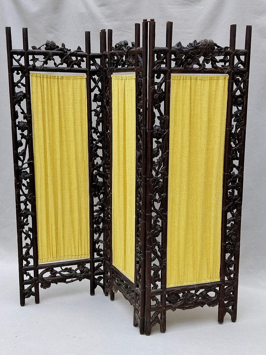 China - Fine 19th Century Carved Wood Screen Flowers China Chinese Screen