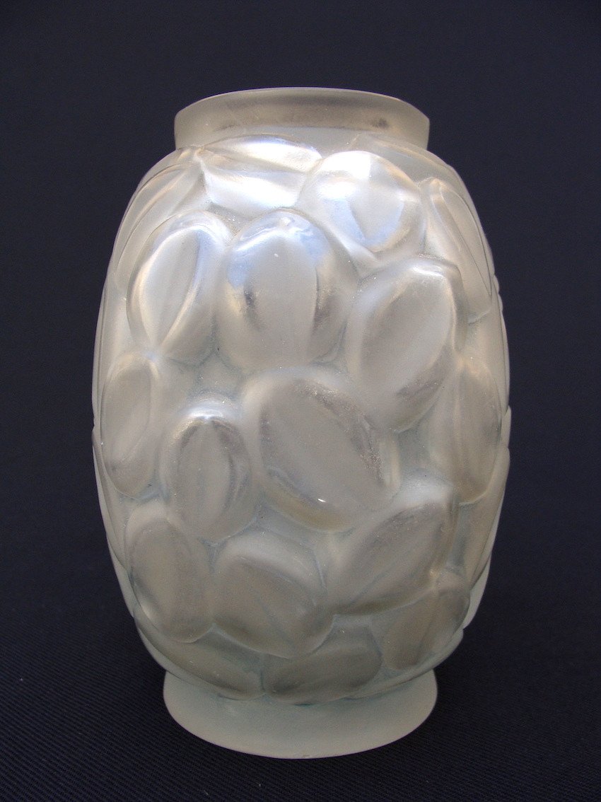 Hunebelle - 1930 Art Deco Vase Modernist Glassware - Signed-photo-4