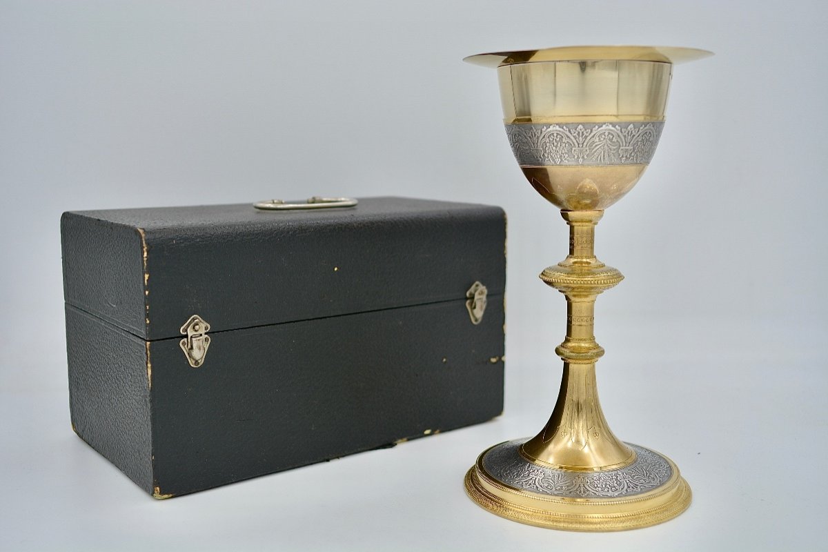 Chalice And Its Paten, Gilt Silver And Gilt Bronze. France Around 1930-photo-2