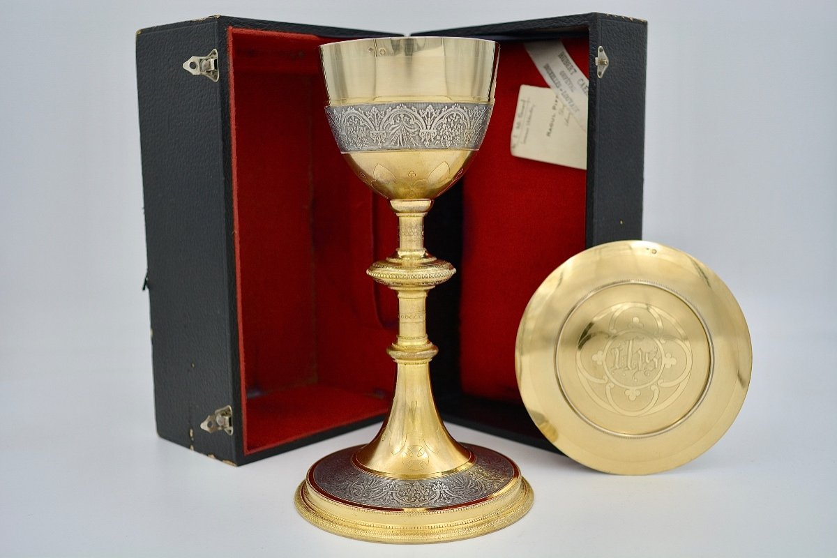 Chalice And Its Paten, Gilt Silver And Gilt Bronze. France Around 1930