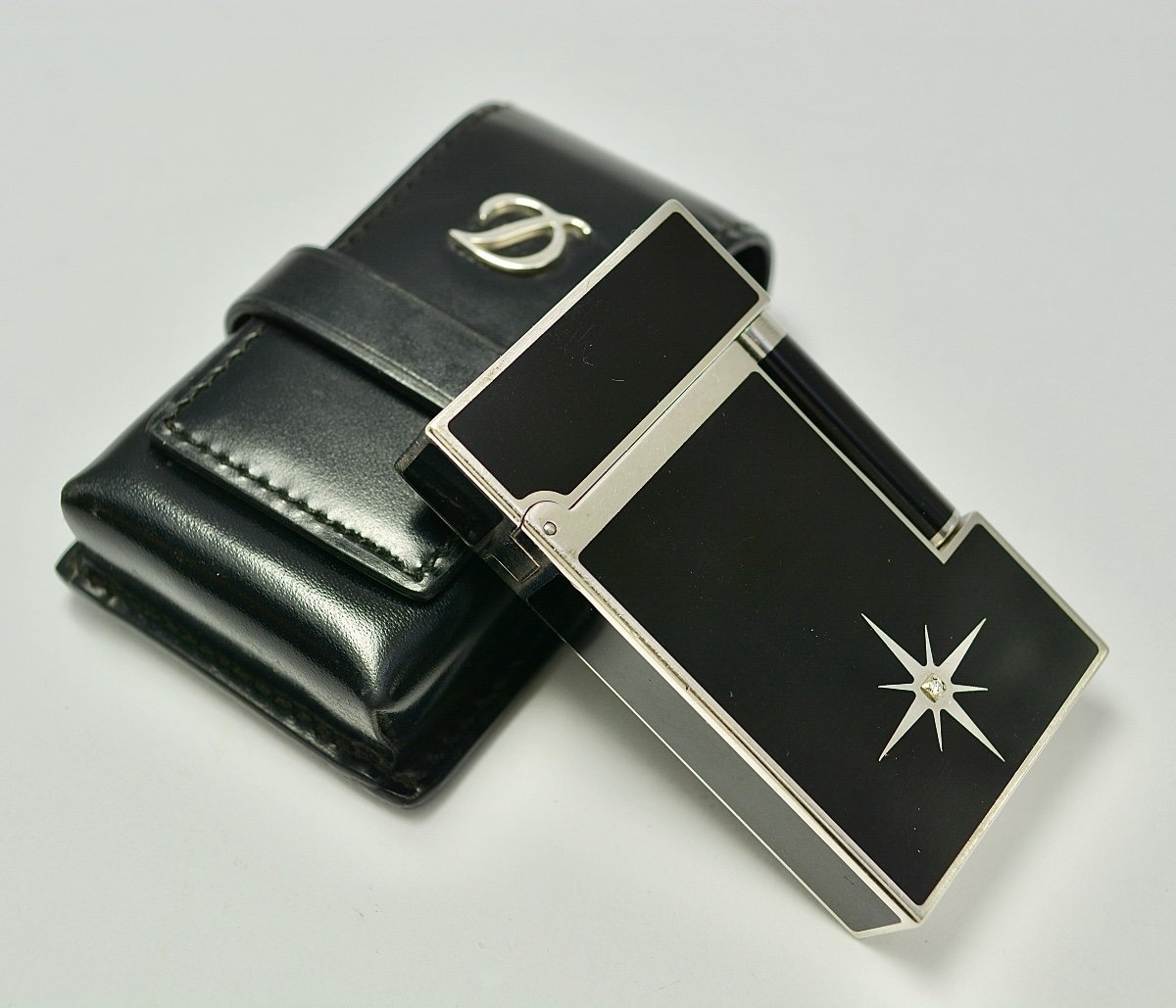 Dupont, Solitaire Lighter, Chinese Lacquer Lighter / Line 2