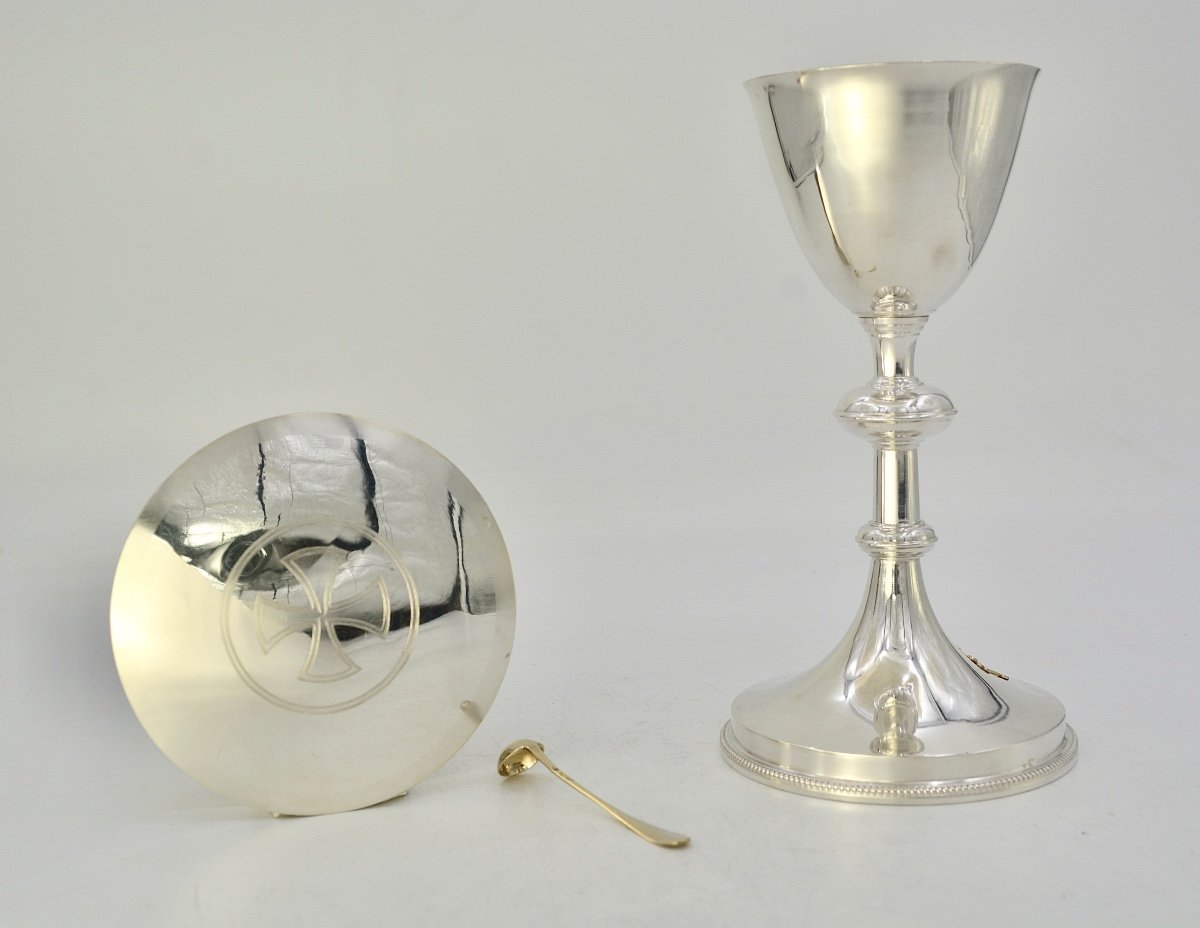 Chalice And Its Paten In Silver And Gilded Silver. France End Of The 19th Century. -photo-1