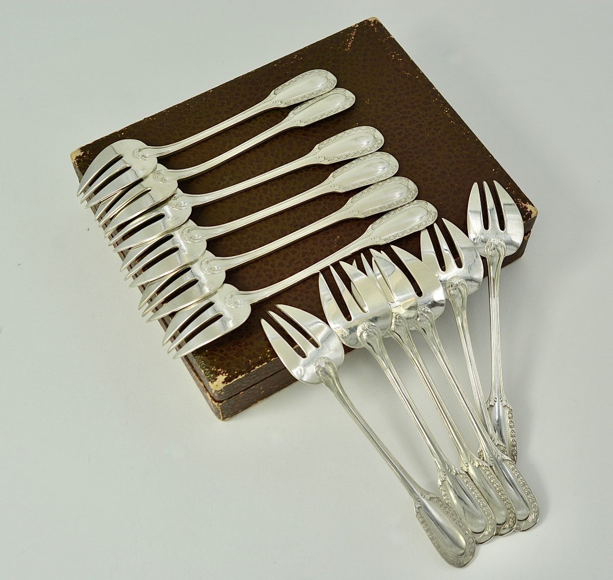 Puiforcat. Twelve Oyster Forks In Silver, France 19th Century 