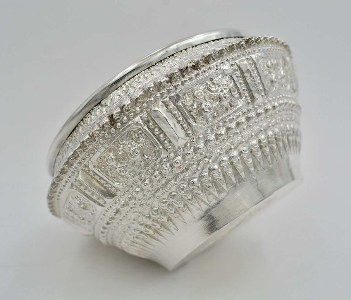 Early 20th Century Cambodian Silver Rice Bowl -photo-2