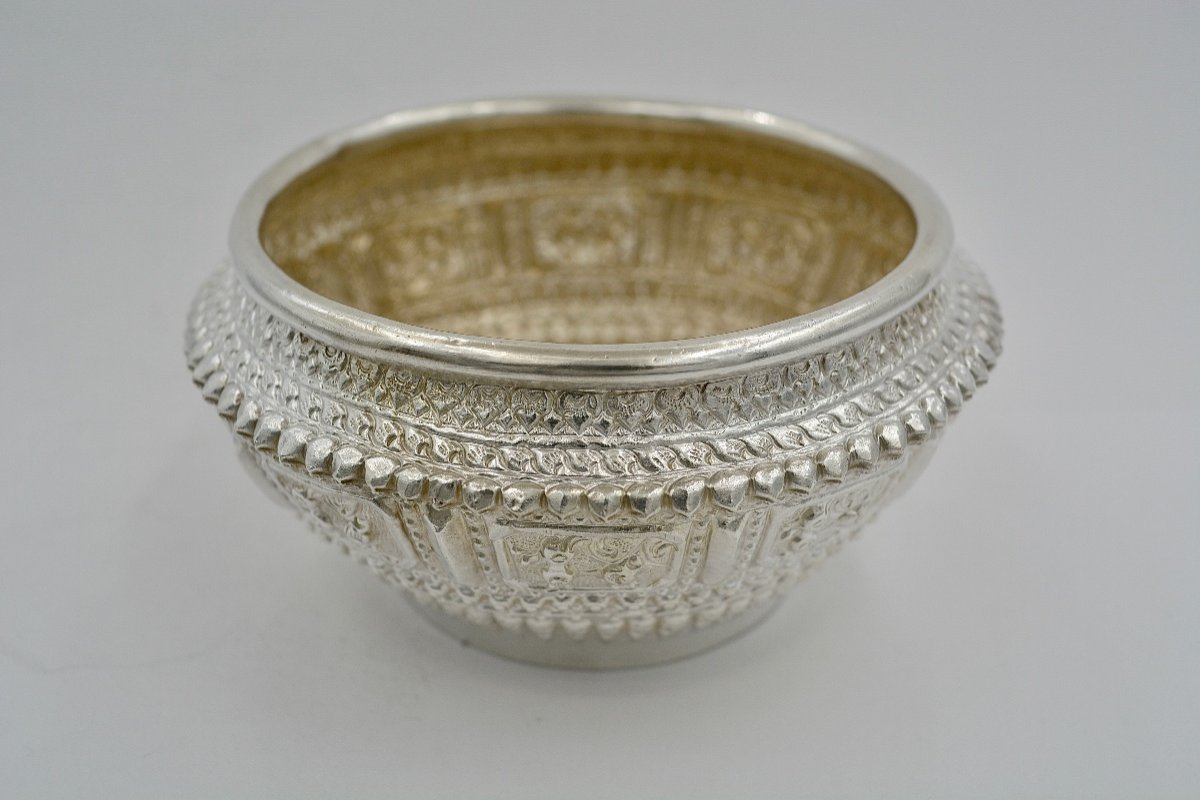 Early 20th Century Cambodian Silver Rice Bowl -photo-1