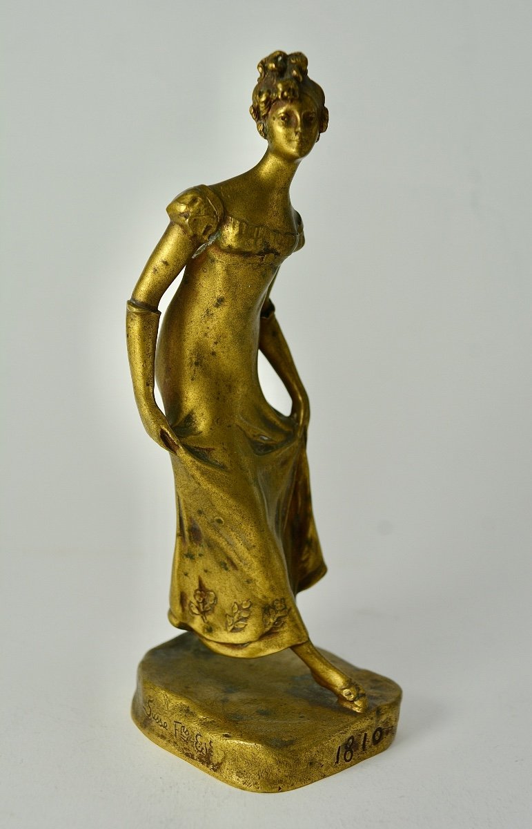 Varenne Henri Sculpteur. Bronze " La Parisienne De 1810" -photo-2