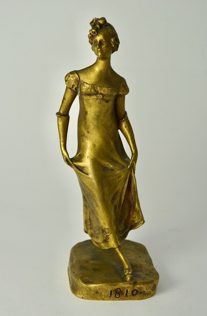 Varenne Henri Sculpteur. Bronze " La Parisienne De 1810" -photo-3