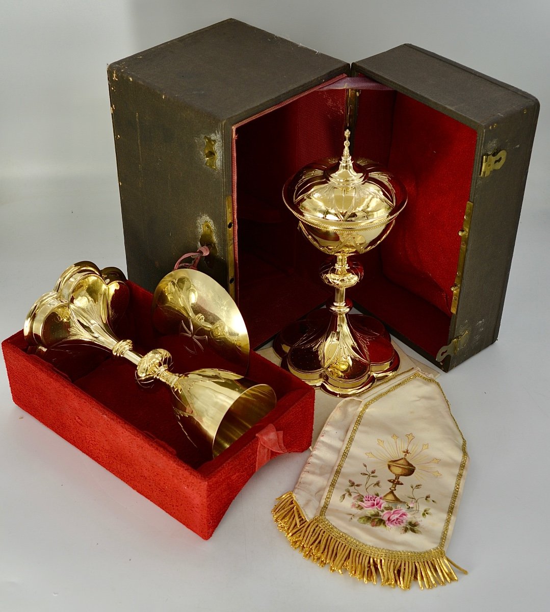 Chalice, Silver Gilt Ciborium, Chapel. France End Of The 19th Century