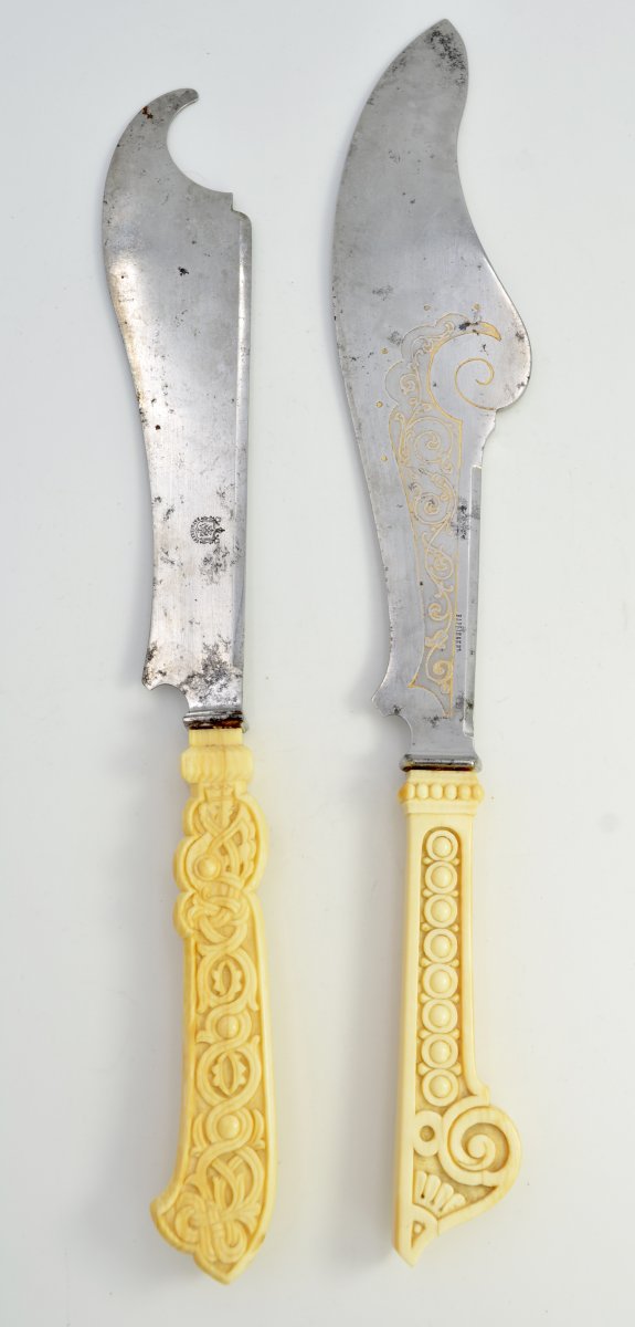 Russia XIX Century. Two Knives To Serve Fish, Steel And Ivory.-photo-2