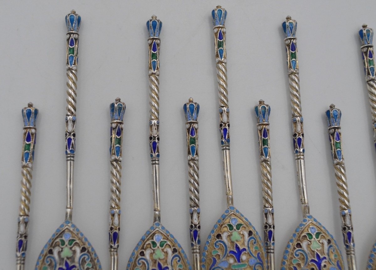 Russie XIXe Siècle. Cuillères En Argent Et émaux Cloisonnés -photo-4