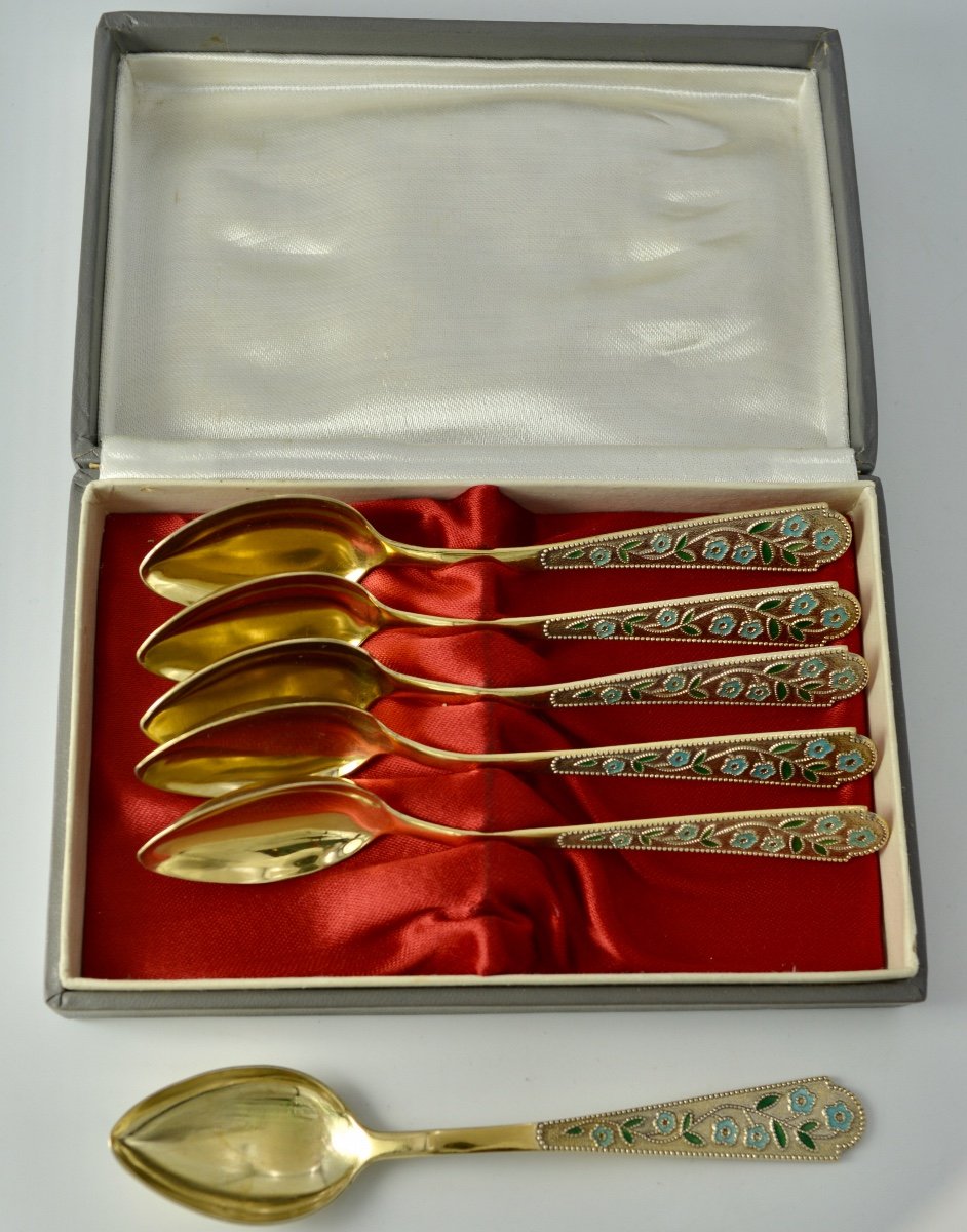 Soviet Russia, Set Of Six Gilt Silver Teaspoons. Twentieth Century