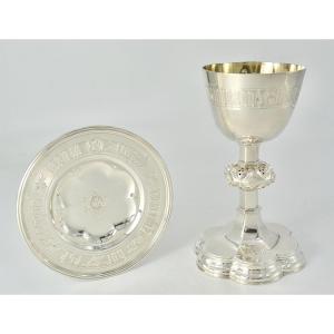 Chalice And Its Paten In Silver, United Kingdom Circa 1880