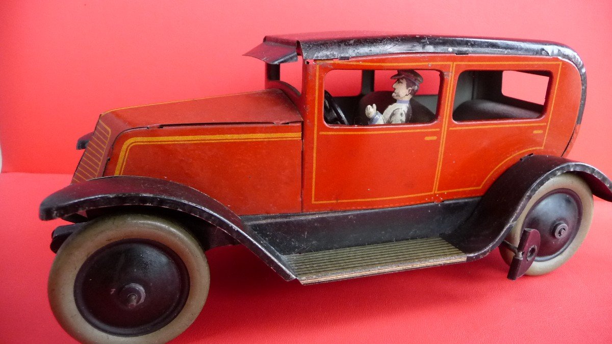 Beautiful 1930's Brand Painted Sheet Metal Car (jep).