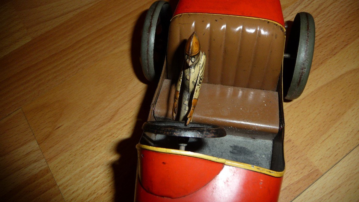 Jep Toy: Red Tin Toy Racing Bugatti, Spring Engine. Produced From 1928 To 1936-photo-1