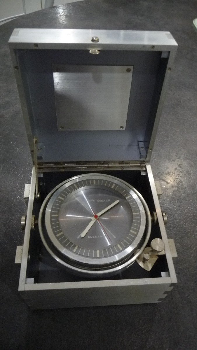 Chronomètre De Marine (mathew Norman), Entièrement En Aluminium. Milieu  Vingtiéme Siècle.